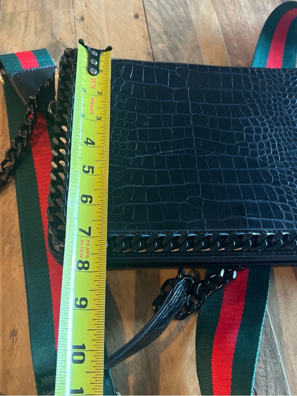 Black Croc Embossed Crossbody Bag w/ Chain Strap & Designer Inspired Strap - Picture 4 of 6